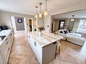 Photo 15- click for photo gallery